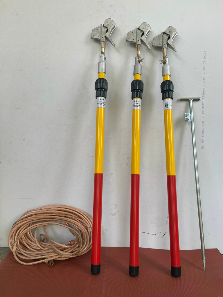 35kV mobile grounding set with telescopic pole