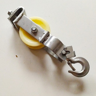 Plastic pulley for pulling electric wire, diameter 150x60mm